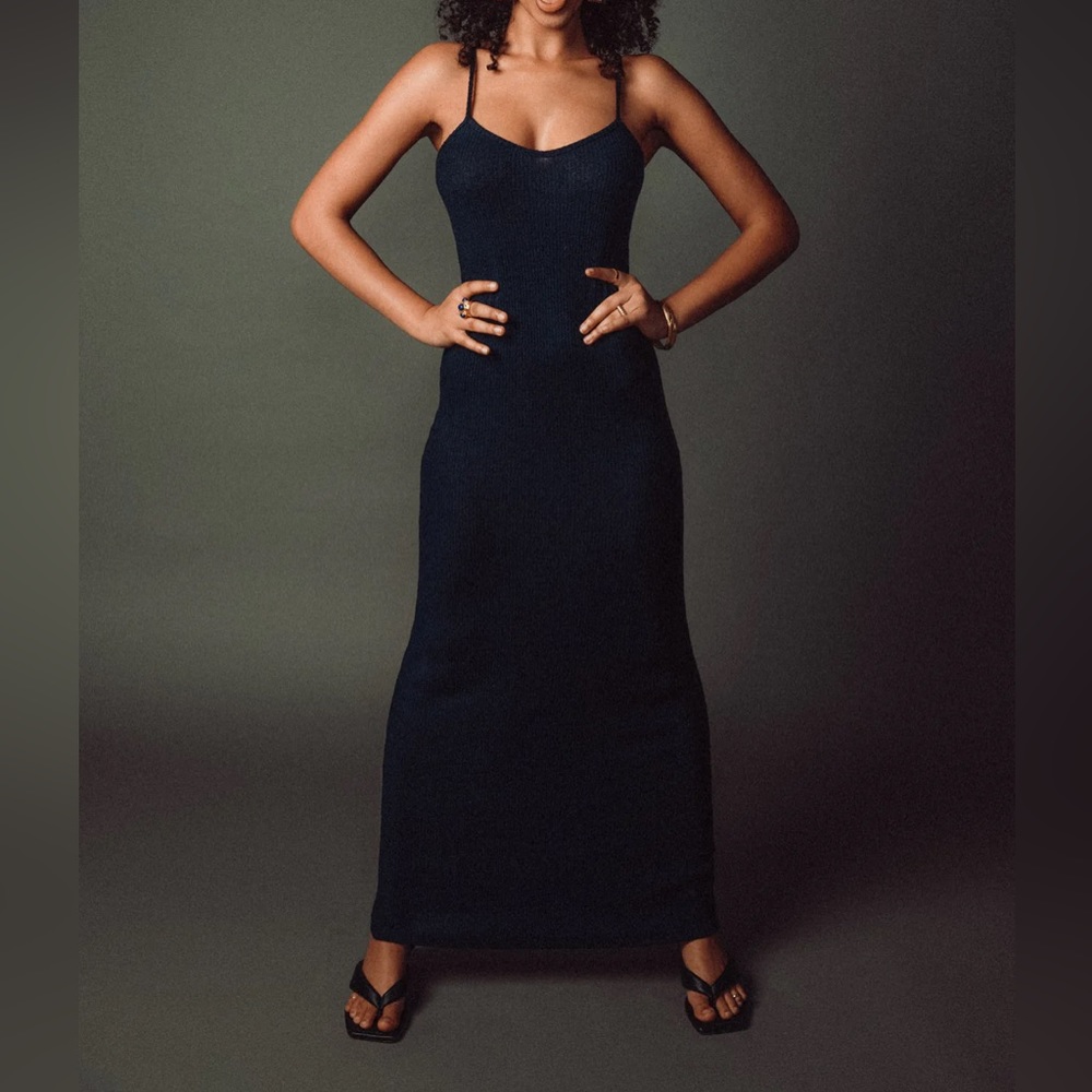 Staple & Hue Camilla Maxi Dress in Fig Navy Blue Size Large